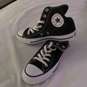 NEW Converse Chuck Taylor High Top Sneaker M5/W7